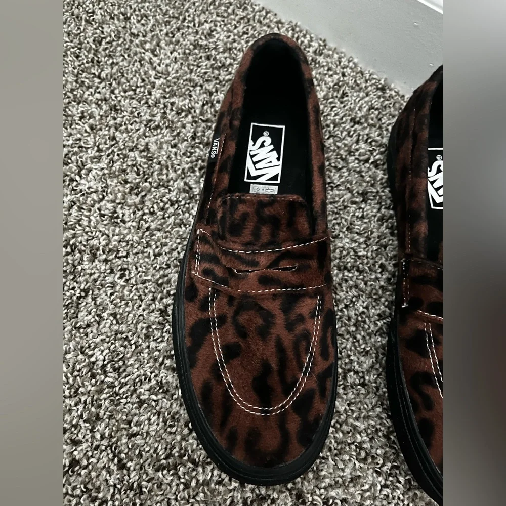 Vans Loafer Style 53 Shoes - Leopard Brown / Black - Size Men’s 6.5 / Women’s 8 - Picture 3 of 9